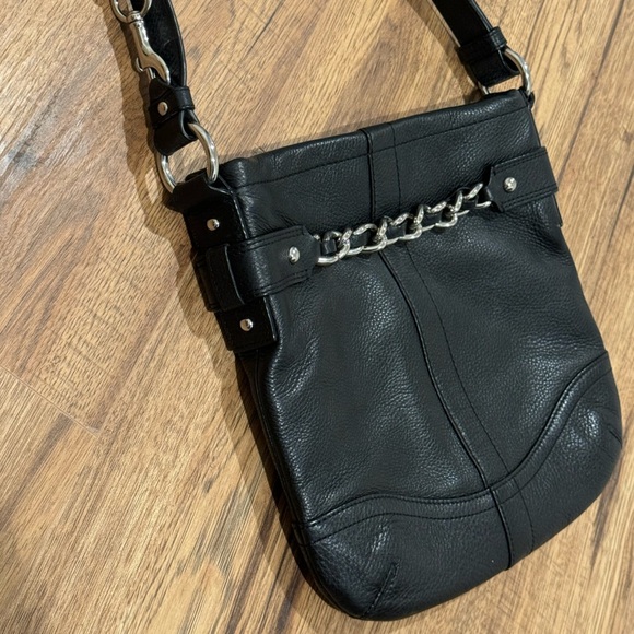 EUC Coach Black Pebbled Leather Convertible Chain‎ Crossbody F19722 - Picture 3 of 7